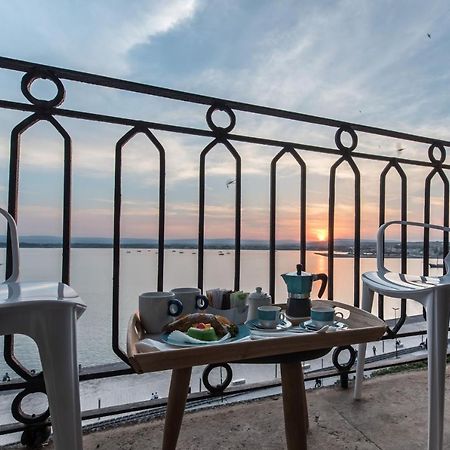 Duomo Seaside Deluxe Apartment By Ortigia Apartments Syracuse Eksteriør bilde