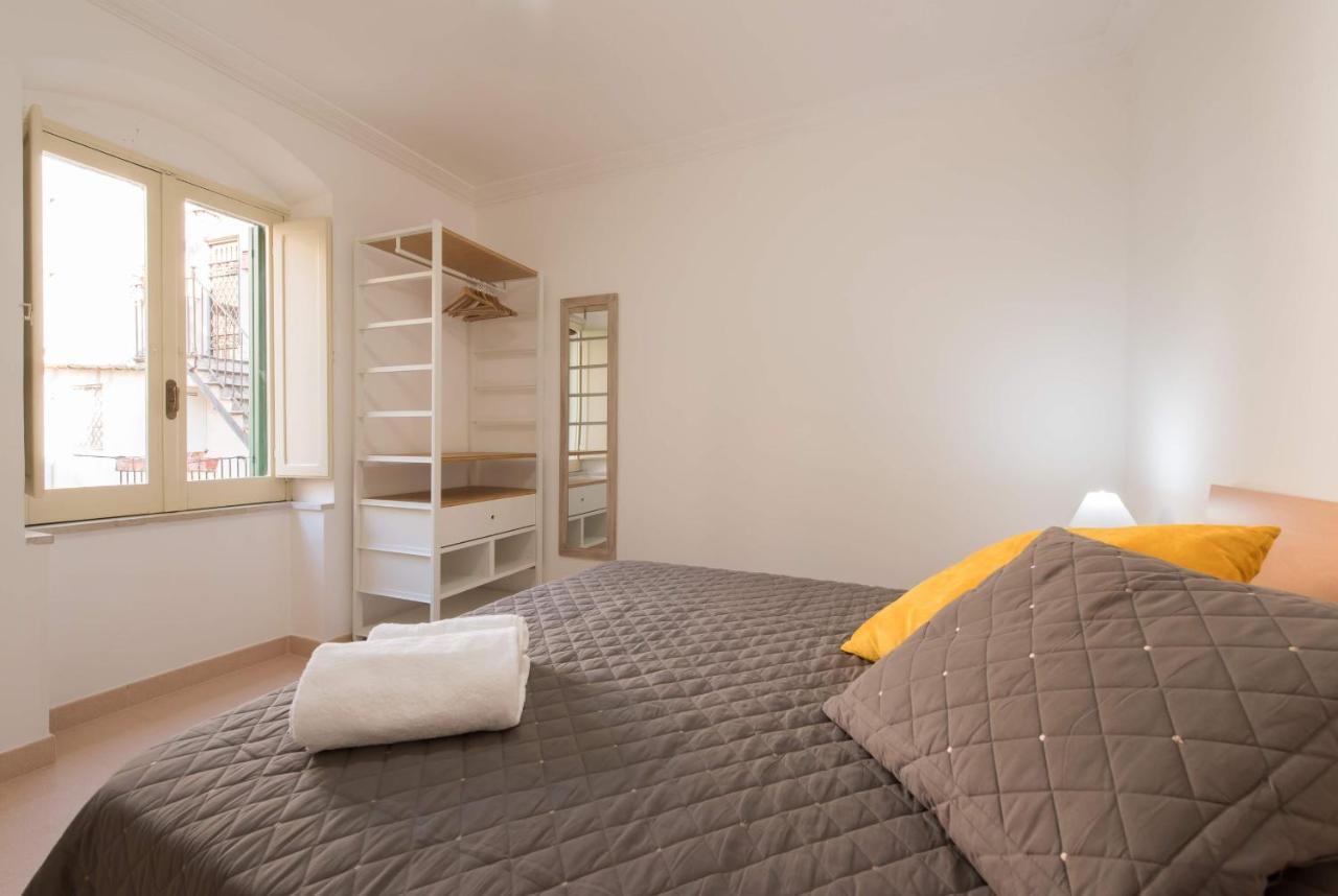Duomo Seaside Deluxe Apartment By Ortigia Apartments Syracuse Eksteriør bilde