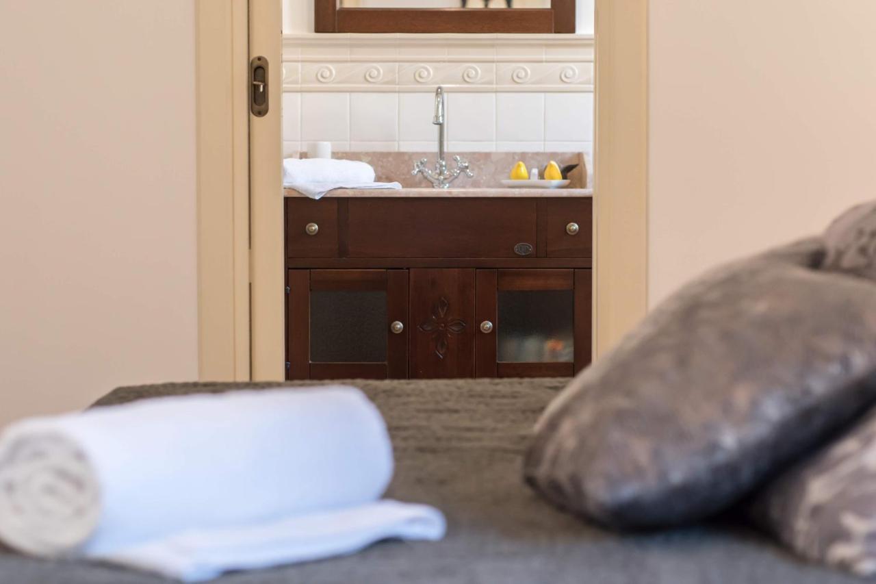 Duomo Seaside Deluxe Apartment By Ortigia Apartments Syracuse Eksteriør bilde