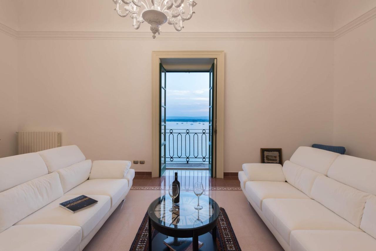 Duomo Seaside Deluxe Apartment By Ortigia Apartments Syracuse Eksteriør bilde