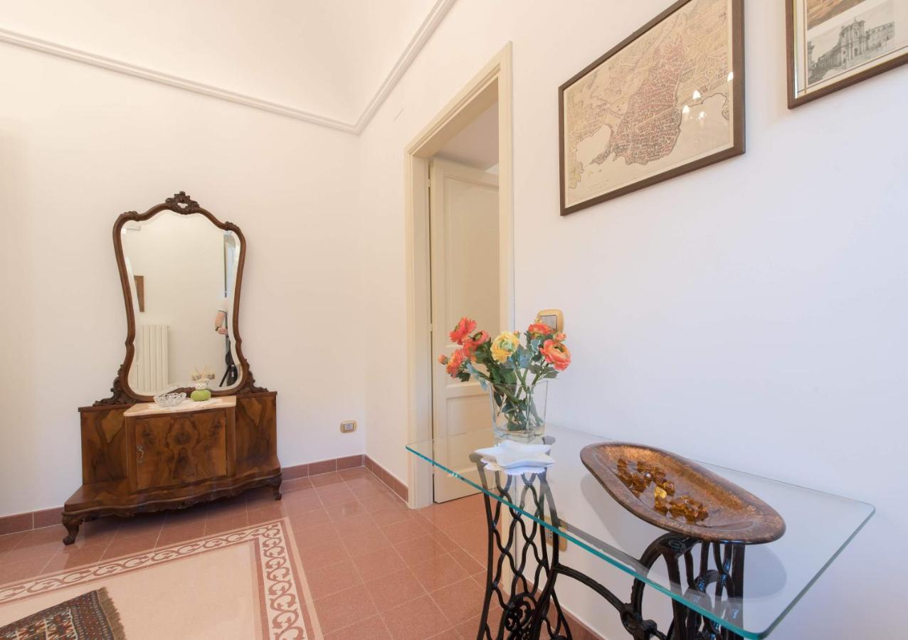 Duomo Seaside Deluxe Apartment By Ortigia Apartments Syracuse Eksteriør bilde