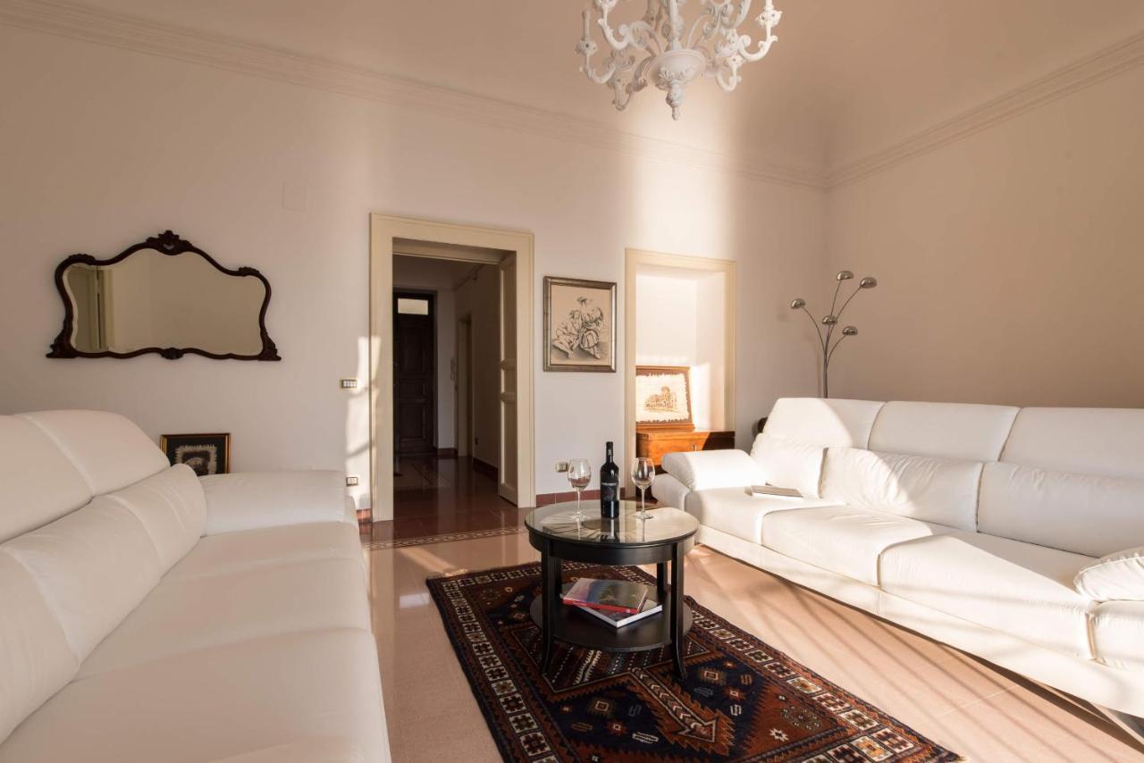 Duomo Seaside Deluxe Apartment By Ortigia Apartments Syracuse Eksteriør bilde